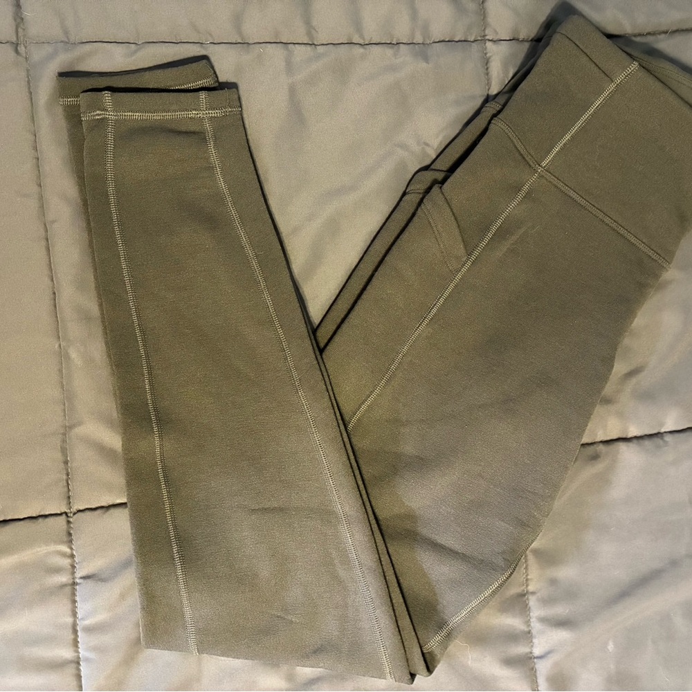 Athleta Altitude Stash Gray Leggings